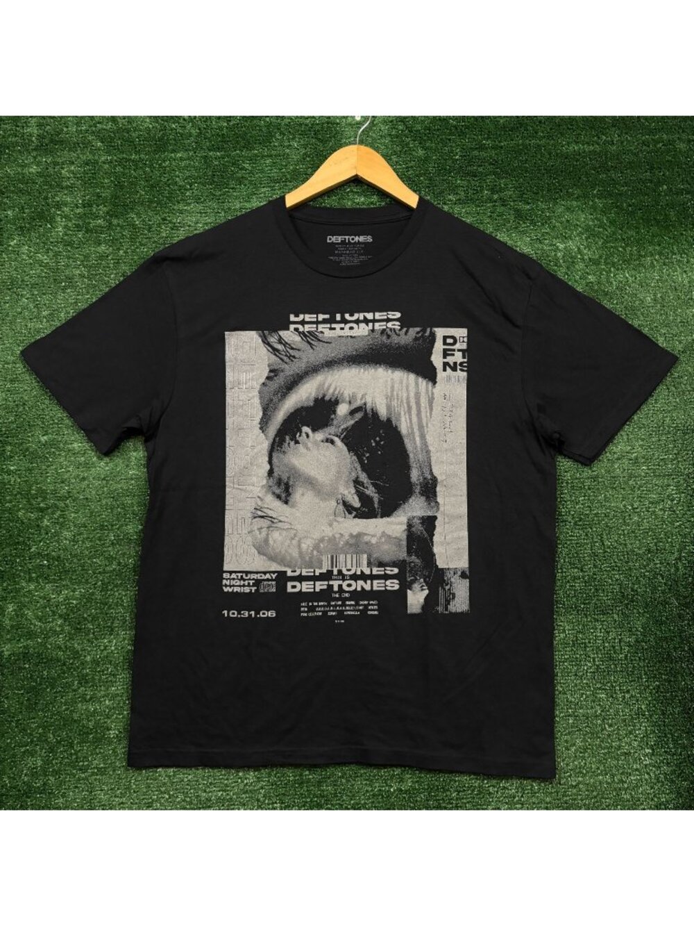 Deftones Saturday Night Wrist Nu Metal Band T-Shirt Size Large